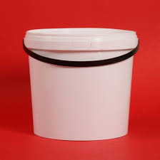bucket-with-lid
